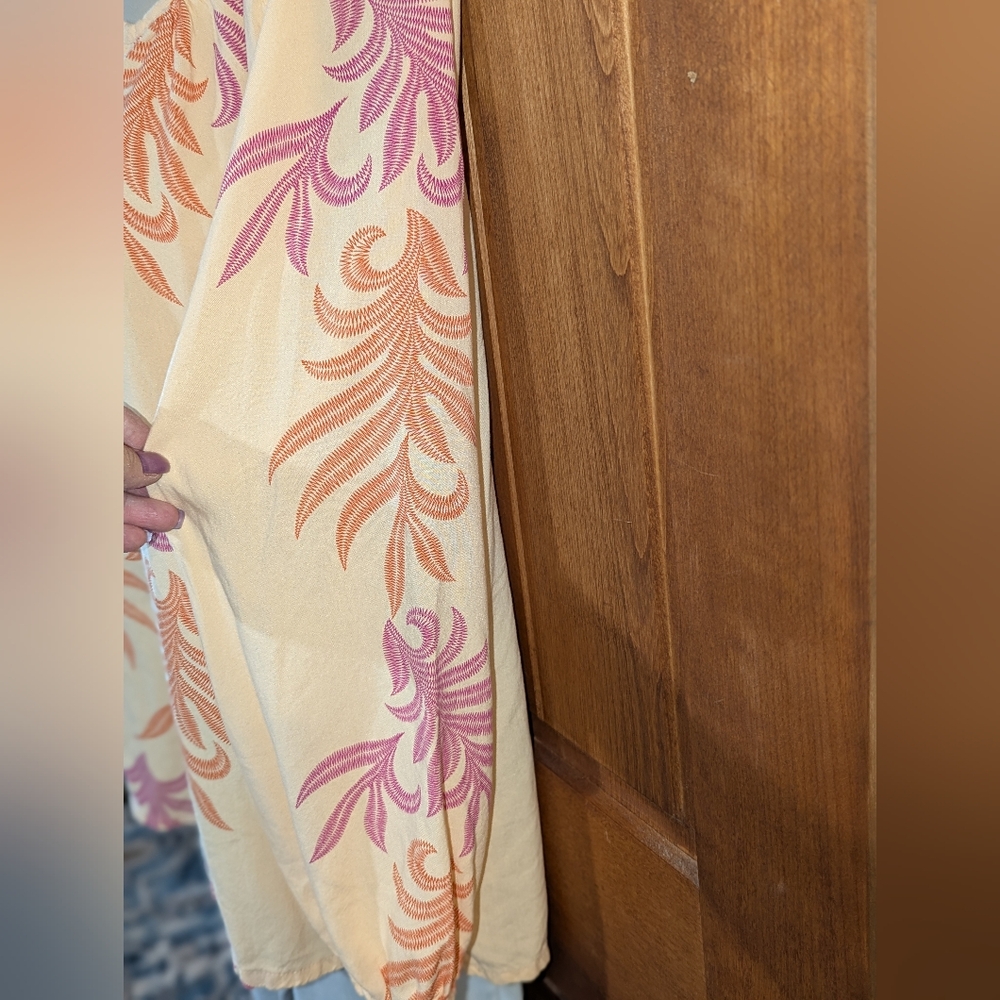 Lascana Chic Women's Blouse in Peach and Pink - Picture 4 of 9